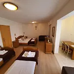 Gostinjska kuća Valentino 3*