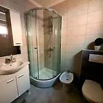 Valentino Gostinjska kuća 3*