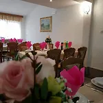 Valentino 3*